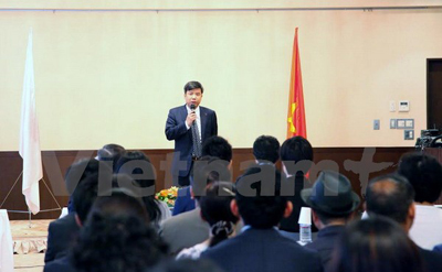 Phó Đại sứ Việt Nam tại Nhật Bản Nguyễn Trường Sơn phát biểu tại buổi họp báo.